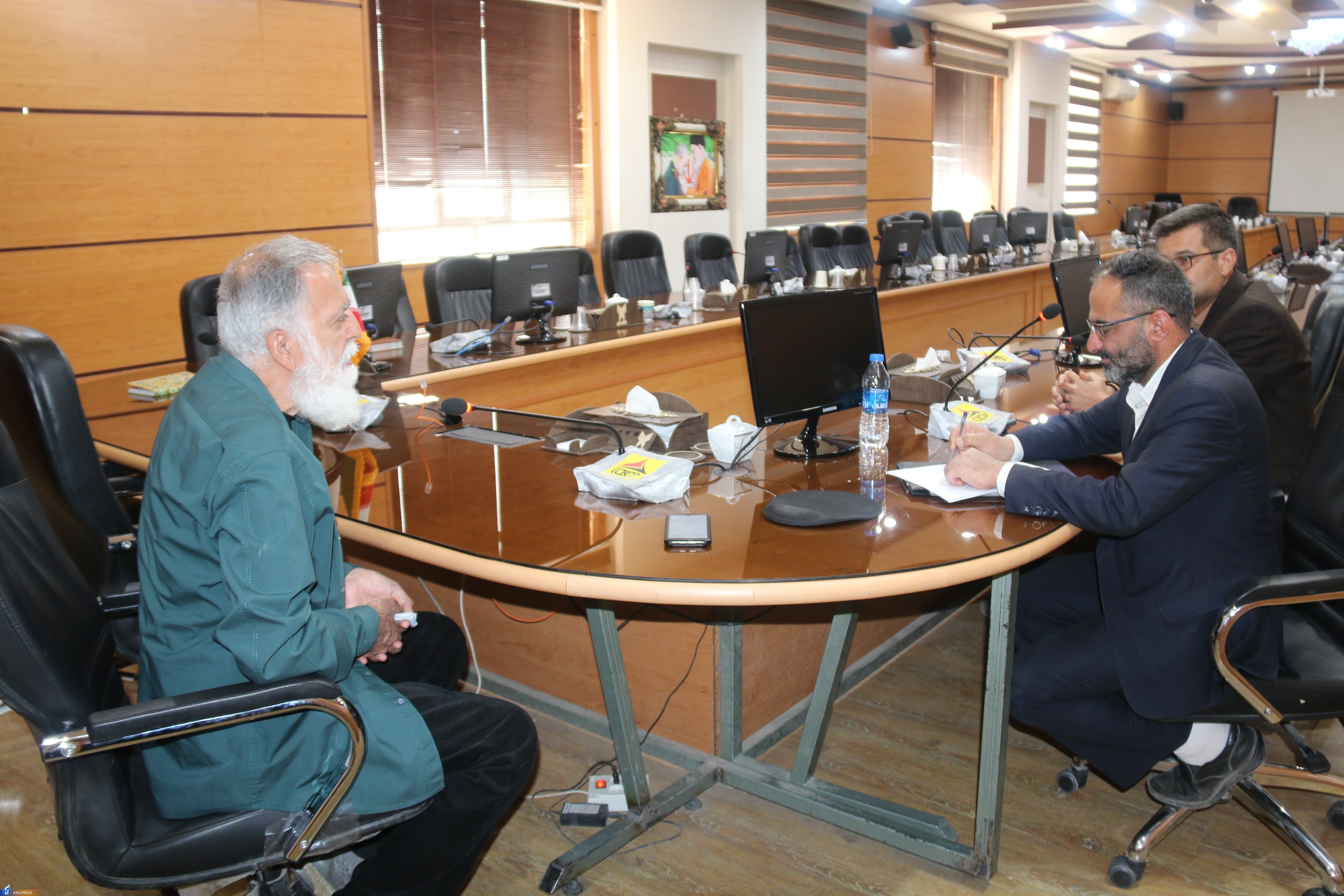 جامعه پیشتاز شناخت درستی از طراحان گرافیک دارد/ در ایران به لحاظ گرافیک کاستیهای فراوانی داریم جامعه پیشتاز شناخت درستی از طراحان گرافیک دارد/ در ایران به لحاظ گرافیک کاستیهای فراوانی داریم