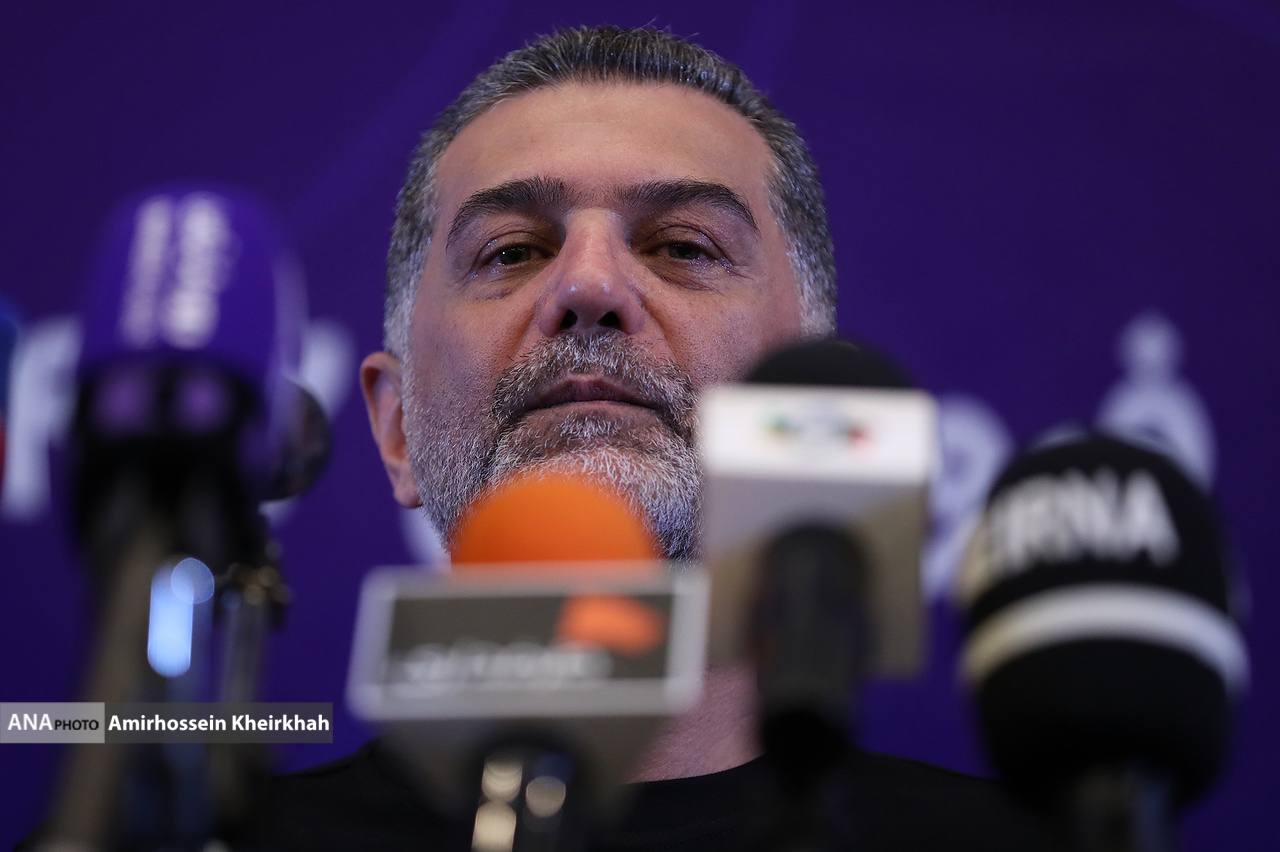 عطایی: عبادی پور مصدومیت کهنه دارد/ موسوی از بزرگان والیبال است عطایی: عبادی پور مصدومیت کهنه دارد/ موسوی از بزرگان والیبال است