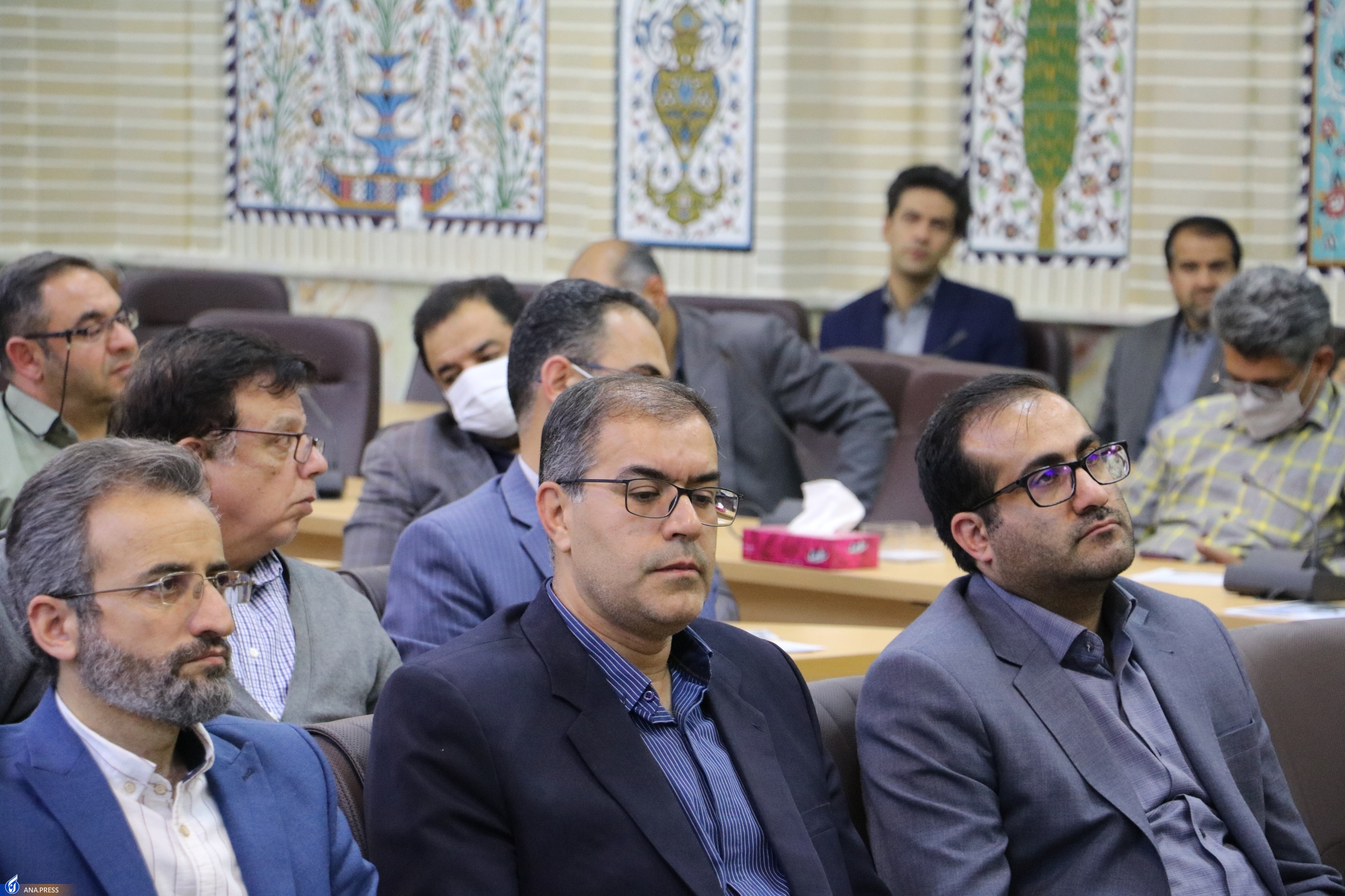 جهاد تبیین تنها راه مبارزه با دشمن است جهاد تبیین تنها راه مبارزه با دشمن است