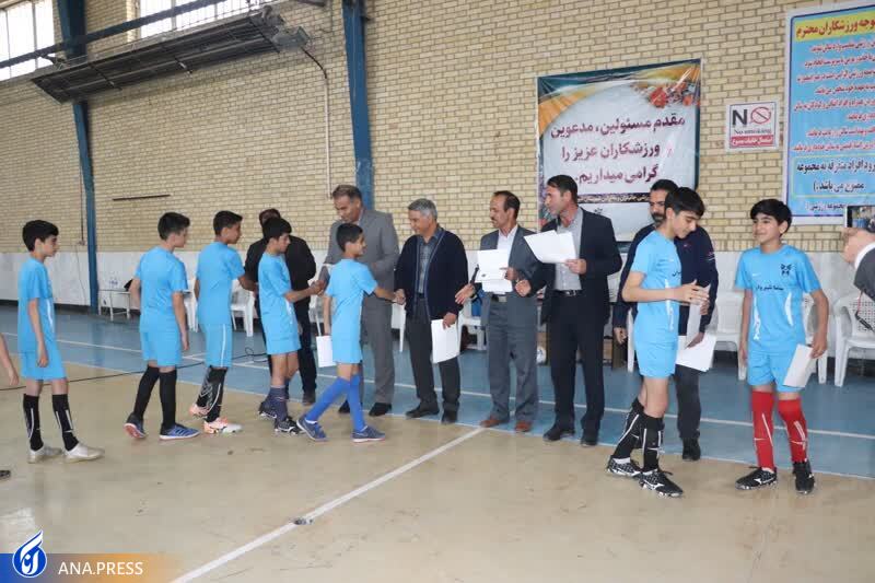 تیم سمای شیروان عنوان نخست مسابقات فوتسال مدارس شیروان را کسب کرد
