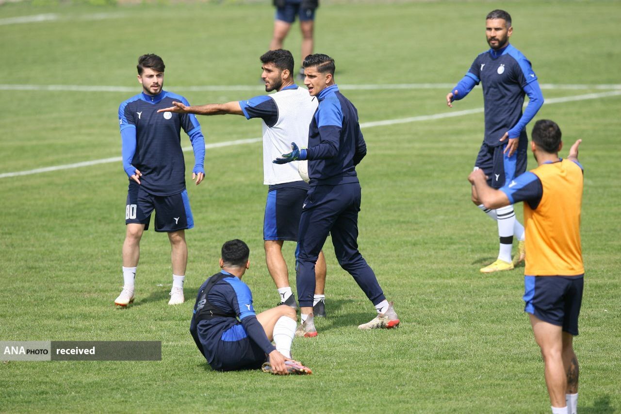 تصاویری از اولین تمرین استقلال در سال جدید با حضور ساپینتو