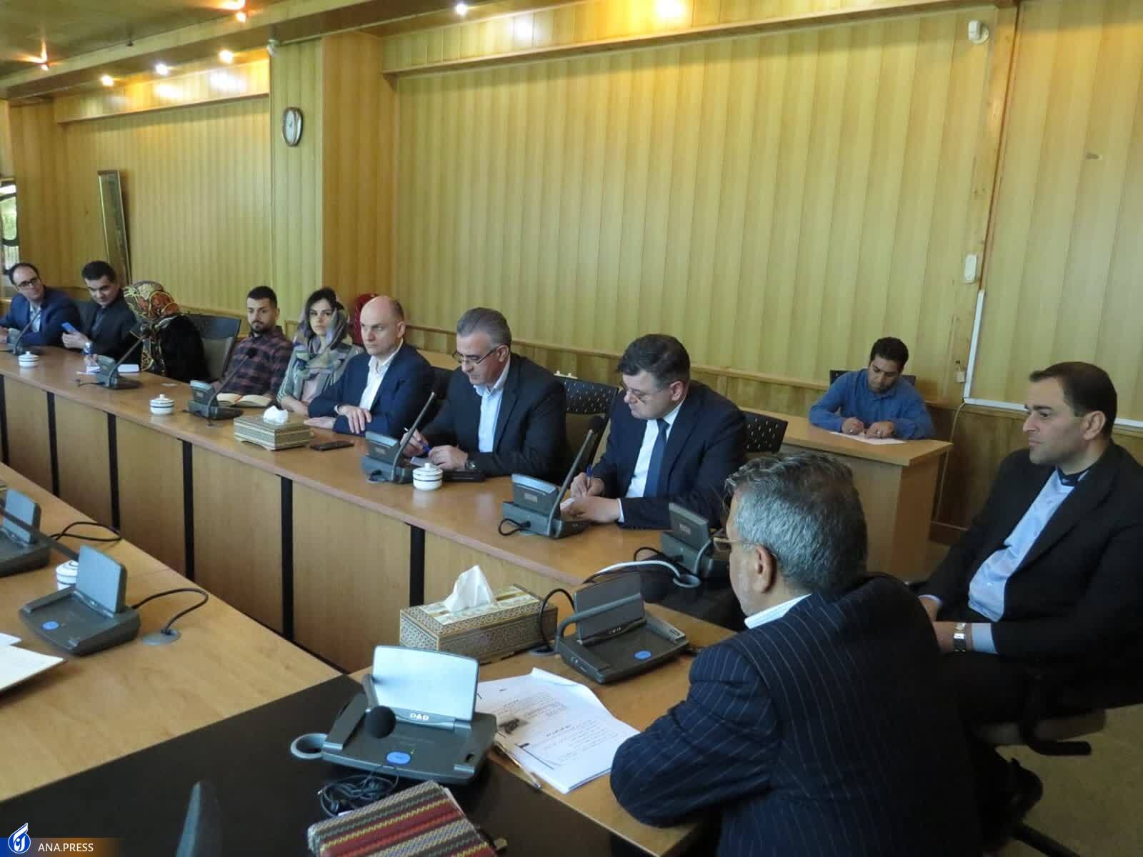 بازدید هیئت اقتصادی کشور بلاروس از دانشگاه آزاد کرج