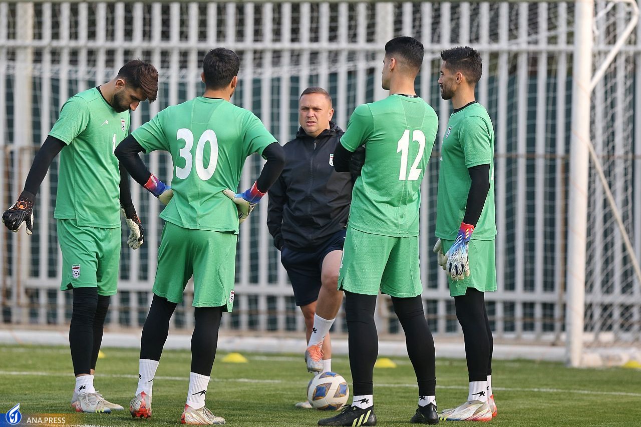 حضور اعضای هیات رئیسه و تمرین اختصاصی جهانبخش در روزی که قلعه نویی فقط خندید+تصاویر