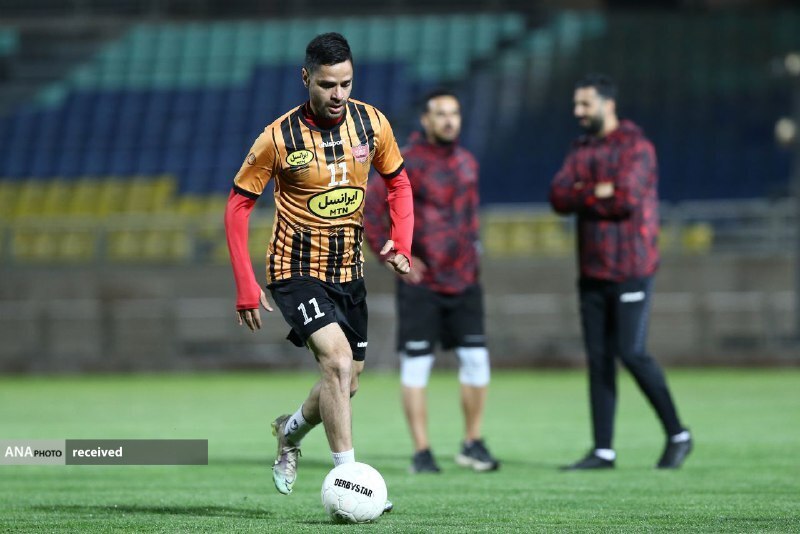 تمرین ۷۵ دقیقهای پرسپولیس زیر نور در غیاب ملیپوشان تمرین ۷۵ دقیقهای پرسپولیس زیر نور در غیاب ملیپوشان