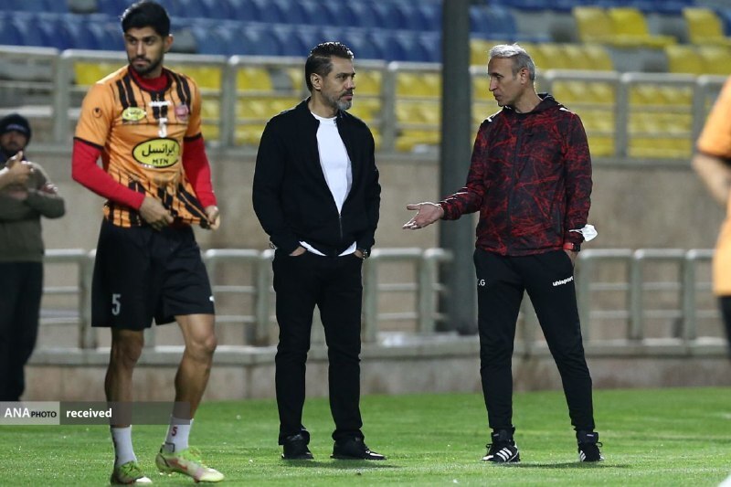 تمرین ۷۵ دقیقهای پرسپولیس زیر نور در غیاب ملیپوشان تمرین ۷۵ دقیقهای پرسپولیس زیر نور در غیاب ملیپوشان