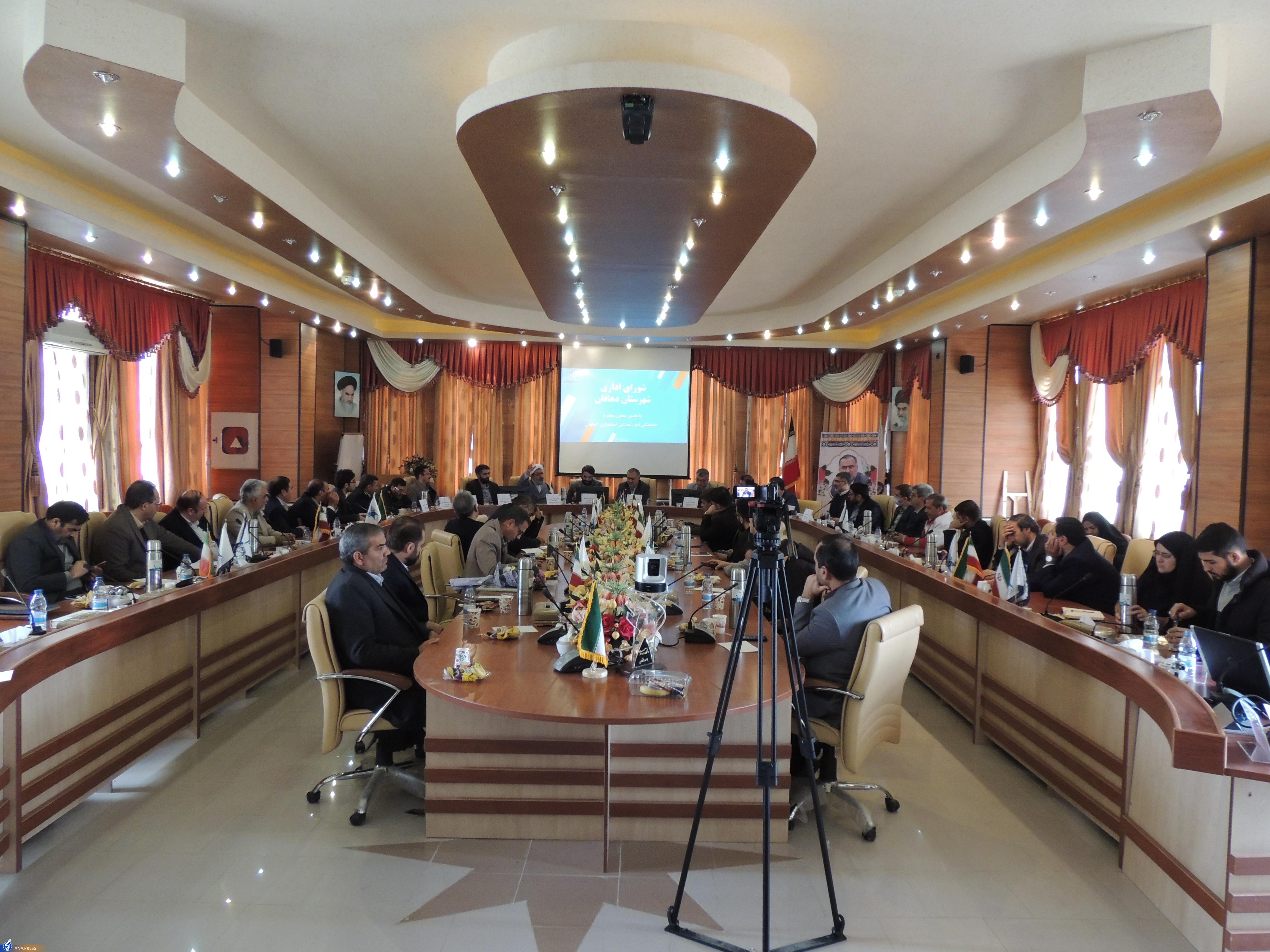 اجرای ۱۰۰ درصدی پروژههای سفر استاندار اصفهان به شهرستان دهاقان اجرای ۱۰۰ درصدی پروژههای سفر استاندار اصفهان به شهرستان دهاقان