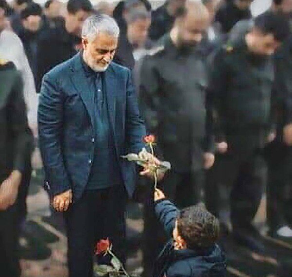 در این ایل غریب گر پدر رفت، تفنگ پدری هست هنوز در این ایل غریب گر پدر رفت، تفنگ پدری هست هنوز