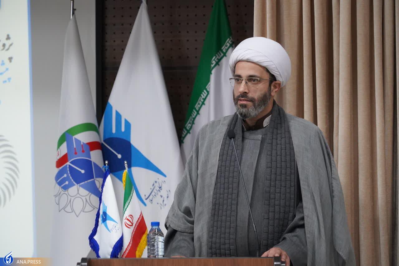 فعالیت ۳۴ شرکت دانش‌بنیان، واحد و هسته فناور در دانشگاه آزاد شیراز