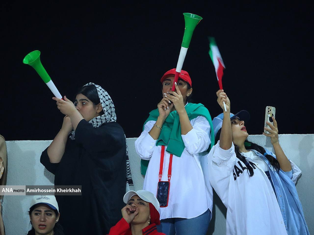 گزارش تصویری از دیدار دوستانه ایران و بورکینافاسو در ورزشگاه المپیک کیش گزارش تصویری از دیدار دوستانه ایران و بورکینافاسو در ورزشگاه المپیک کیش