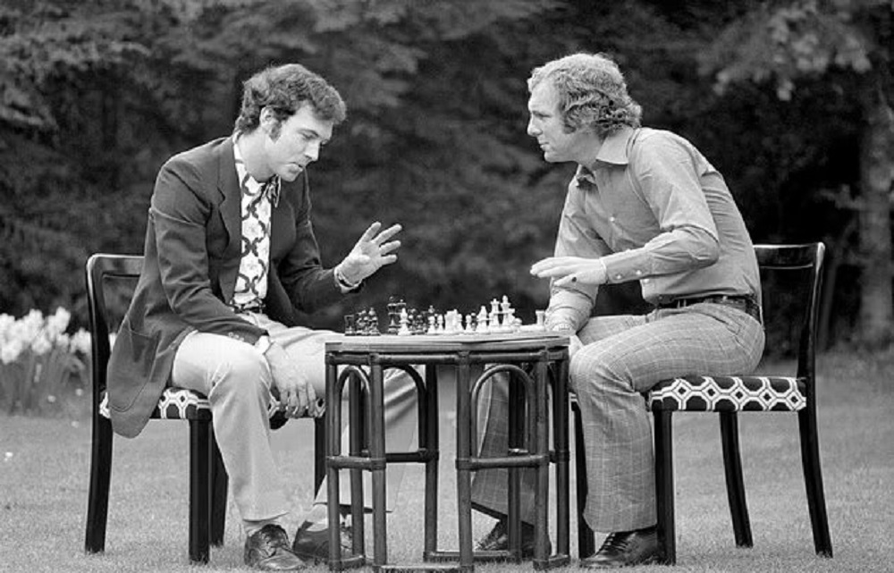 بکن باوئر، نماد واقعی مهارت، تعصب، جنگندگی و مدیریت موفق در مستطیل سبز