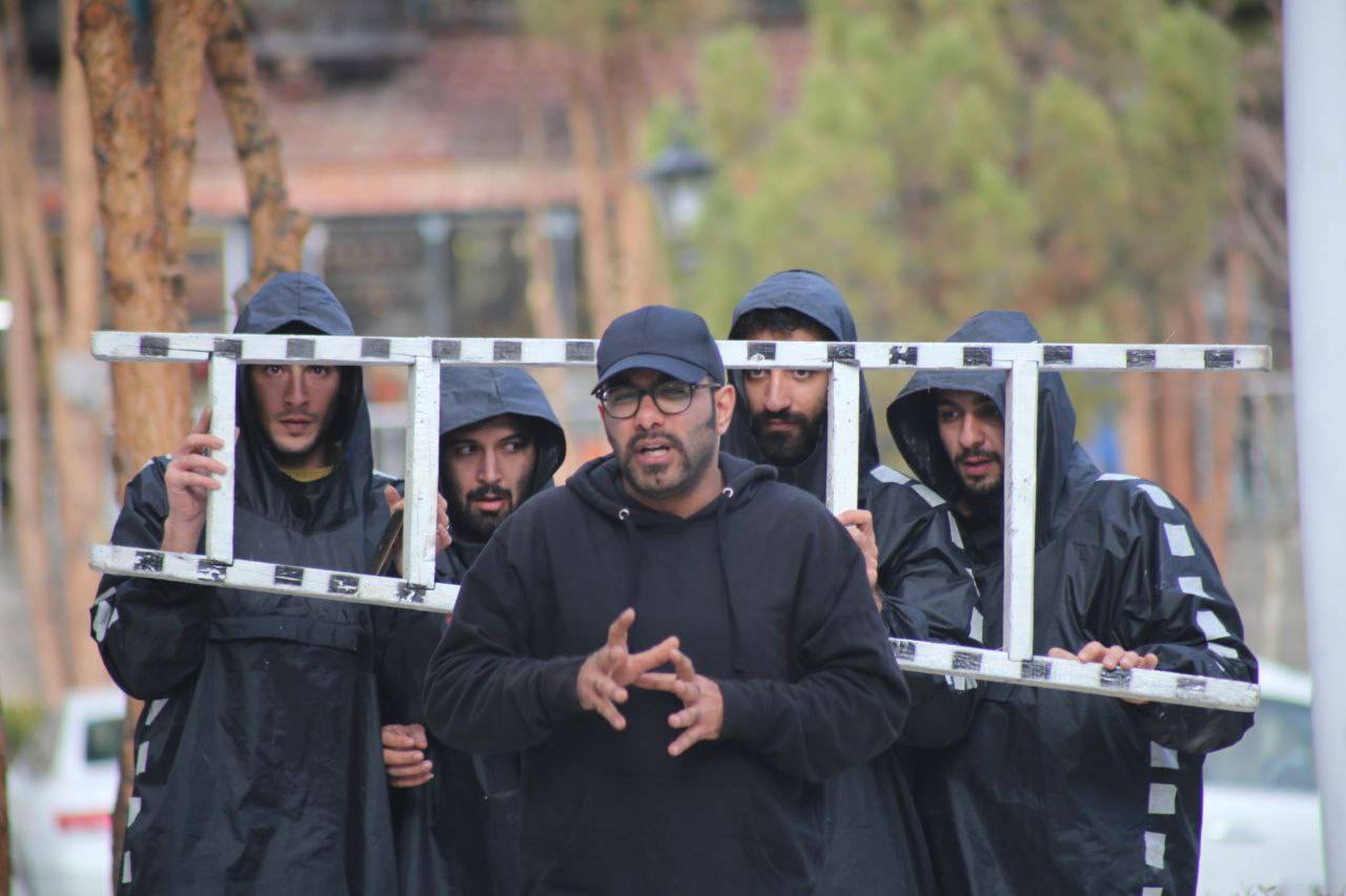 روایت هایی دردآلود از زندگی خانواده شهدا تا جنگ و آسیب های آن روایت هایی دردآلود از زندگی خانواده شهدا تا جنگ و آسیب های آن