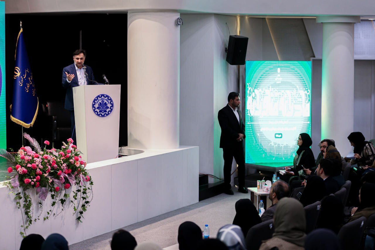 روایت تجربههای زیسته زنان کارآفرین روایت تجربههای زیسته زنان کارآفرین