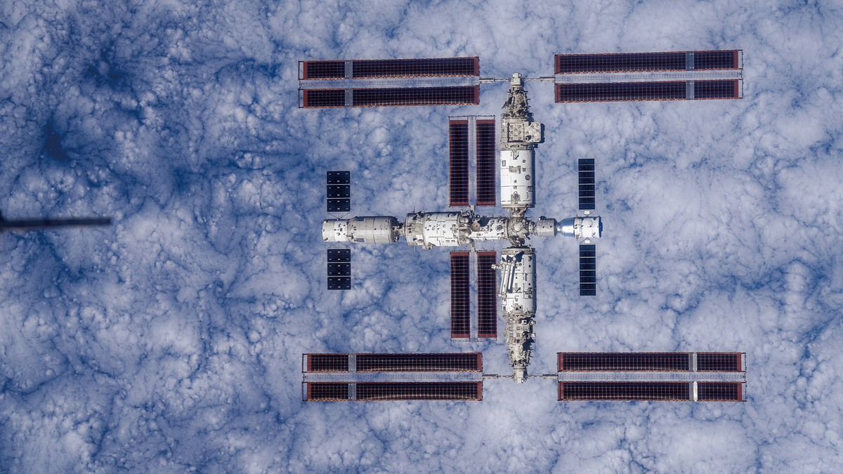 فضاپیمای باری چین از ایستگاه فضایی جدا شد