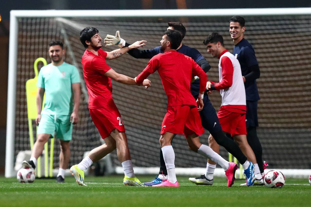 بازیکنان تیم ملی از خجالت آزمون در آمدند+تصاویر بازیکنان تیم ملی از خجالت آزمون در آمدند+تصاویر