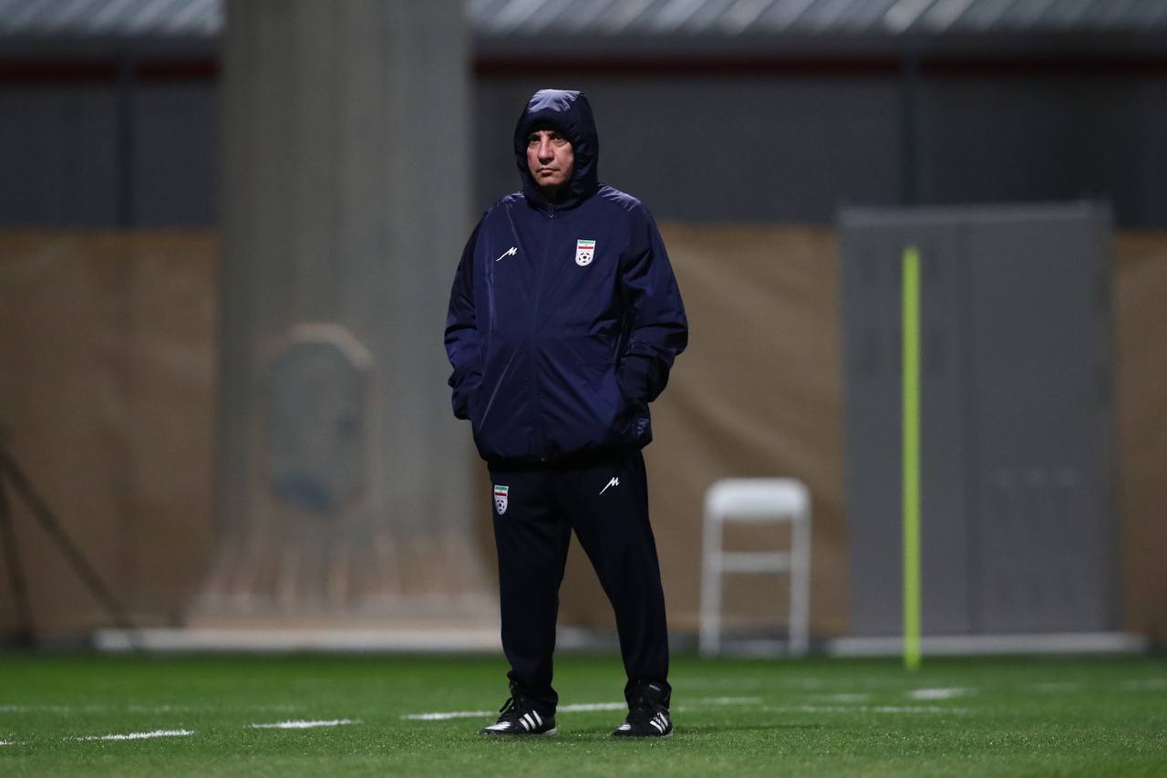 هوای دوحه ملی پوشان را سورپرایز کرد/ آمادگی آندو به یاد دوران جوانی؛ خلیل زاده بازی با هنگ کنگ را از دست داد هوای دوحه ملی پوشان را سورپرایز کرد/ آمادگی آندو به یاد دوران جوانی؛ خلیل زاده بازی با هنگ کنگ را از دست داد