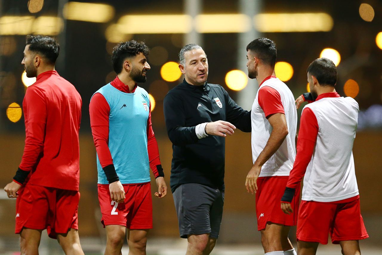 هوای دوحه ملی پوشان را سورپرایز کرد/ آمادگی آندو به یاد دوران جوانی؛ خلیل زاده بازی با هنگ کنگ را از دست داد هوای دوحه ملی پوشان را سورپرایز کرد/ آمادگی آندو به یاد دوران جوانی؛ خلیل زاده بازی با هنگ کنگ را از دست داد