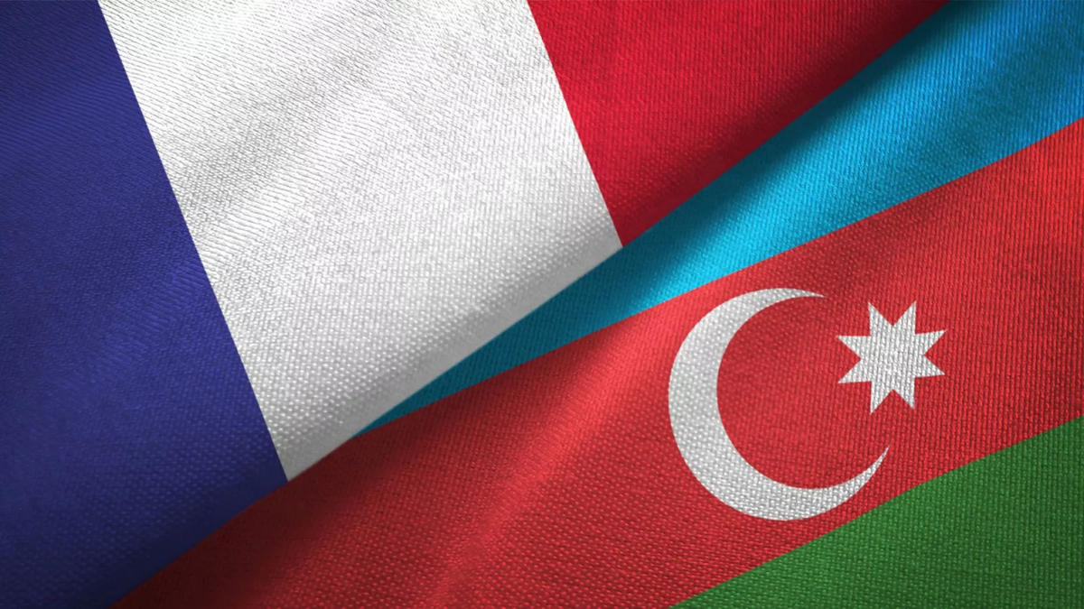 جمهوری آذربایجان دو دیپلمات فرانسوی را اخراج کرد