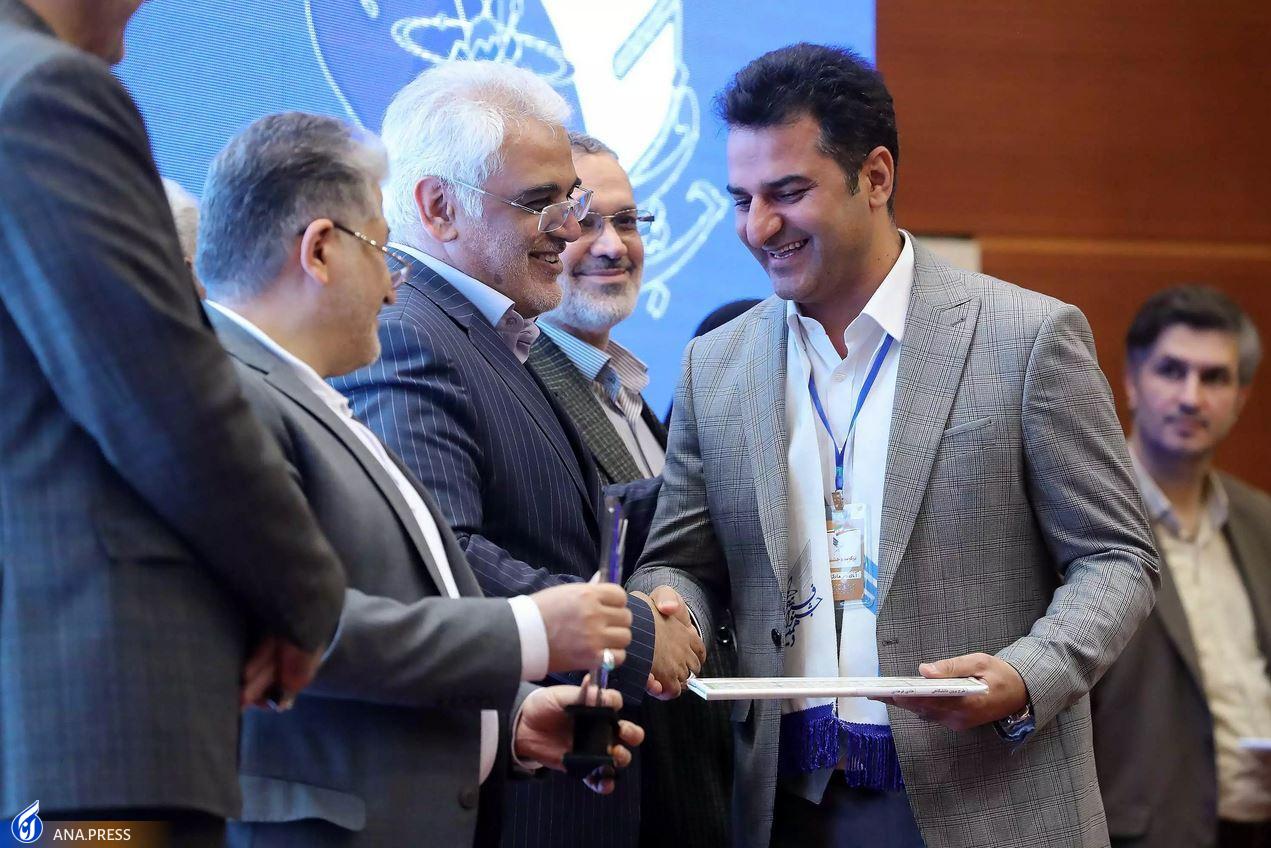 5 عنوان برتر دانشگاه آزاد اسلامی اصفهان در جشنواره دهم فرهیختگان 5 عنوان برتر دانشگاه آزاد اسلامی اصفهان در جشنواره دهم فرهیختگان