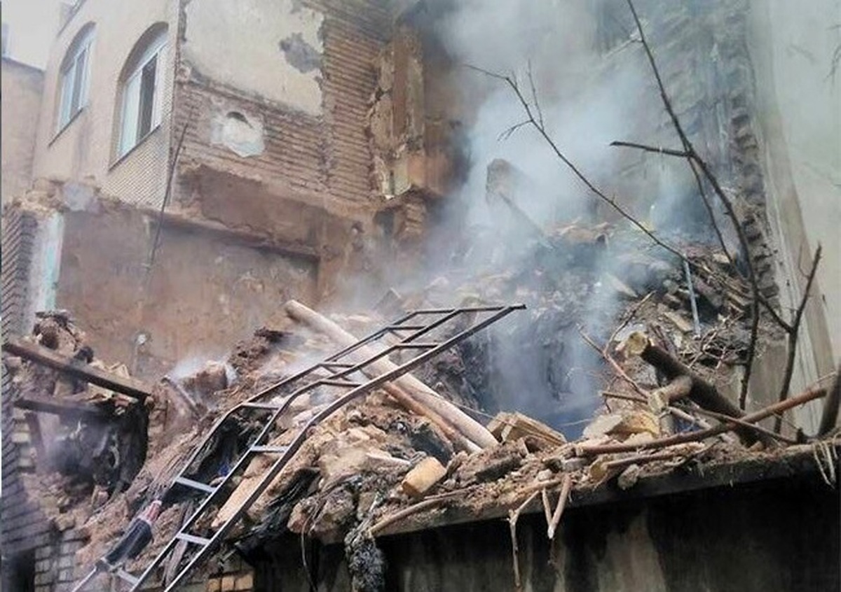 آتش‌سوزی و ریزش ساختمان سه طبقه در پایتخت