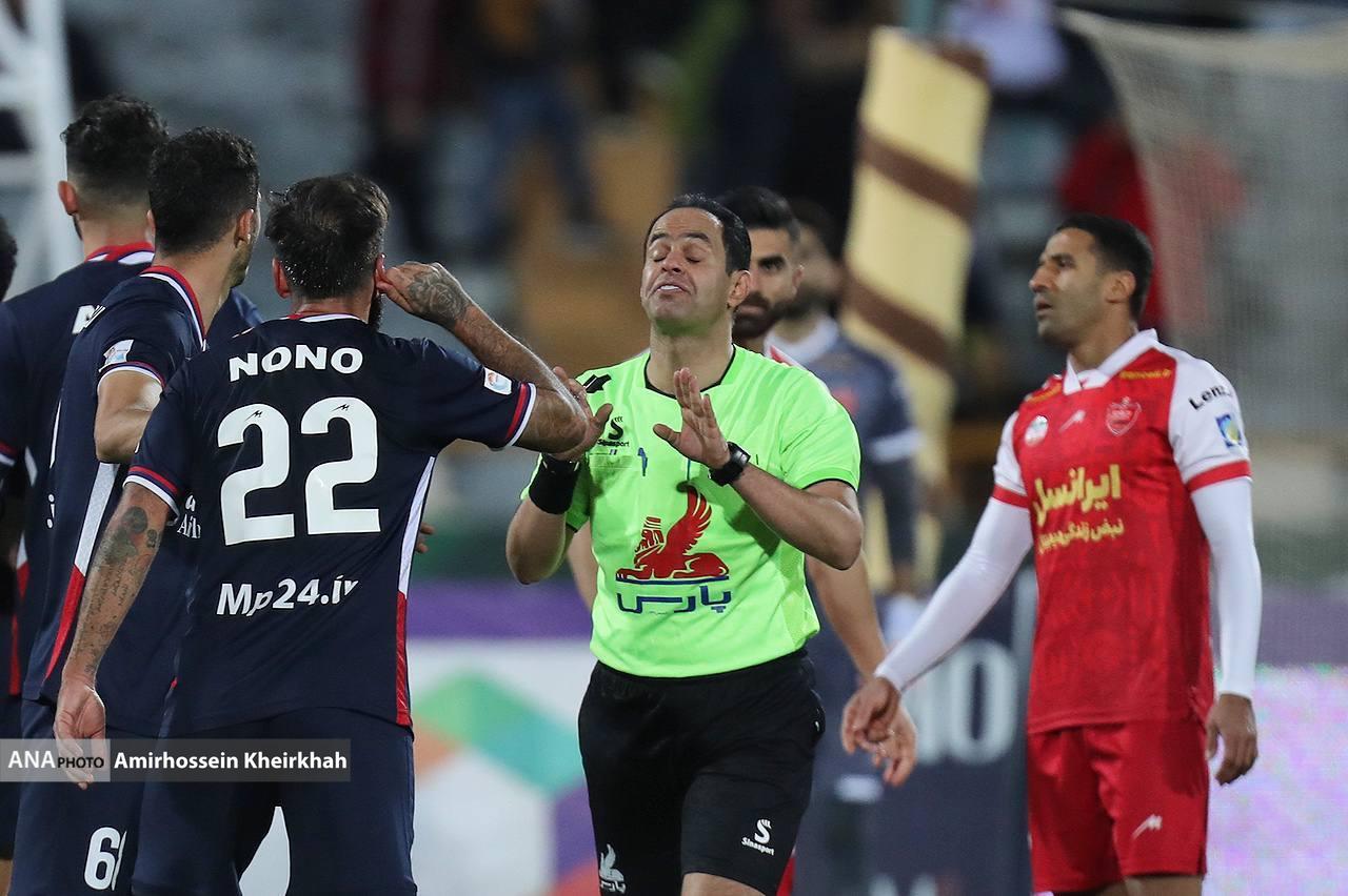 صحنهای عجیب از بیرانوند که به خاطرش کارت زرد گرفت+ تصاویر صحنهای عجیب از بیرانوند که به خاطرش کارت زرد گرفت+ تصاویر