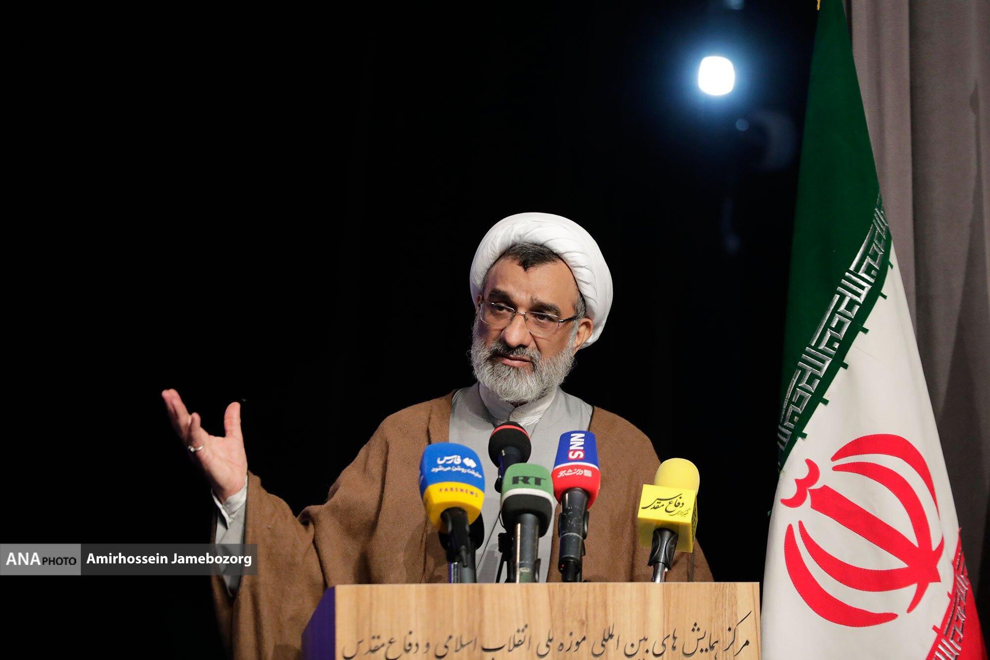 رونمایی از ۳۹ عنوان دستاورد علمی پژوهشی پژوهشگاه علوم و معارف دفاع مقدس رونمایی از ۳۹ عنوان دستاورد علمی پژوهشی پژوهشگاه علوم و معارف دفاع مقدس