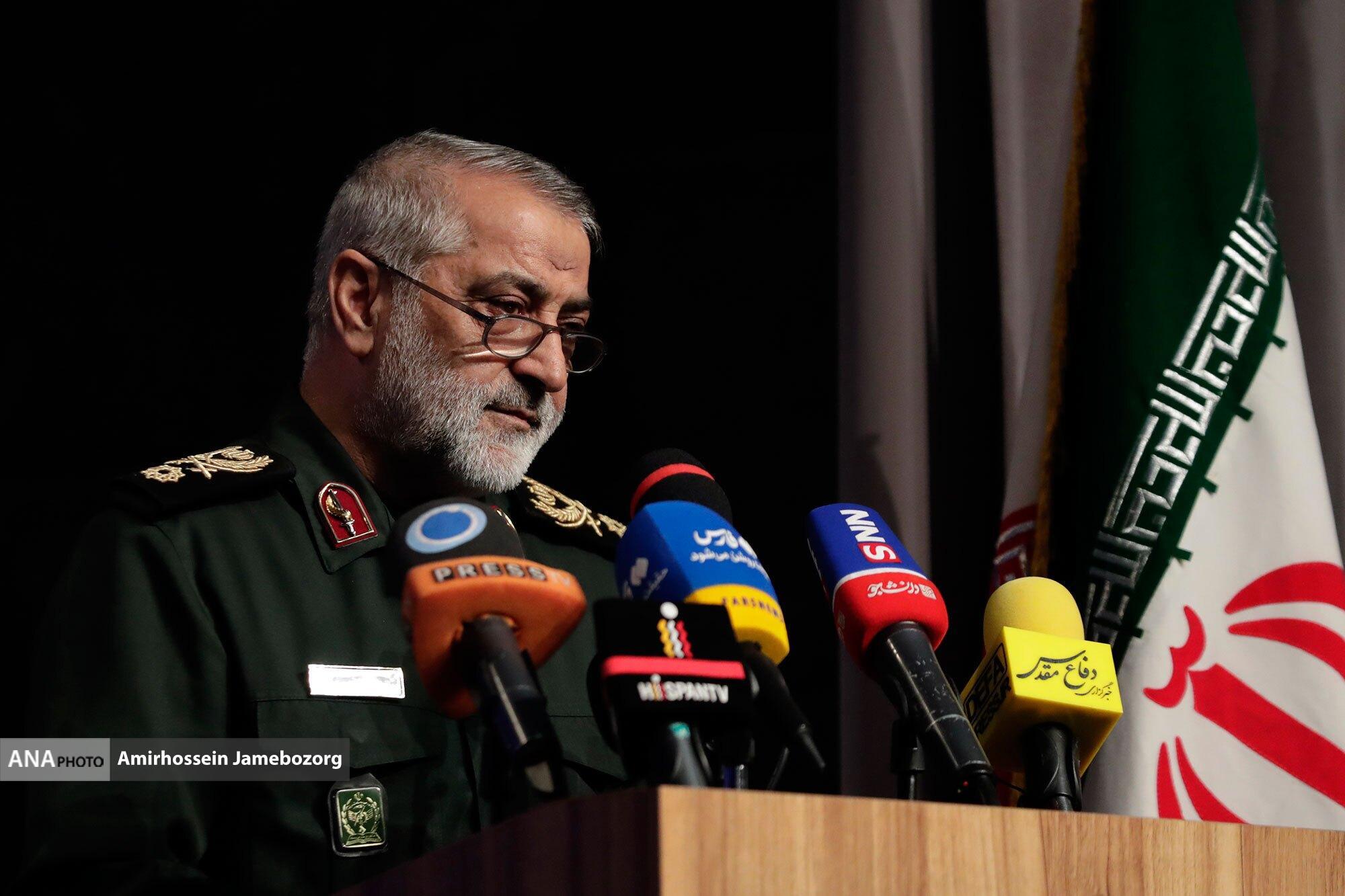 رونمایی از ۳۹ عنوان دستاورد علمی پژوهشی پژوهشگاه علوم و معارف دفاع مقدس رونمایی از ۳۹ عنوان دستاورد علمی پژوهشی پژوهشگاه علوم و معارف دفاع مقدس