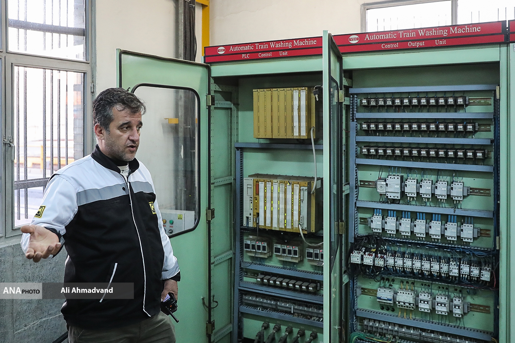 ورود شرکتهای دانشبنیان به شستشوی مترو/ اینجا قطار شهری شسته میشود ورود شرکتهای دانشبنیان به شستشوی مترو/ اینجا قطار شهری شسته میشود