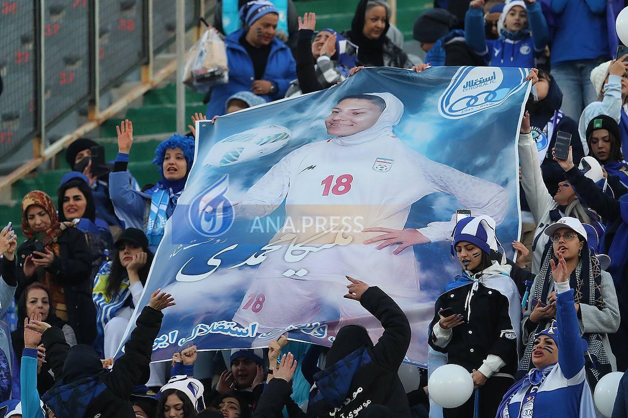 اقدام ویژه هواداران خانم استقلال به یاد ملیکا محمدی+عکس اقدام ویژه هواداران خانم استقلال به یاد ملیکا محمدی+عکس