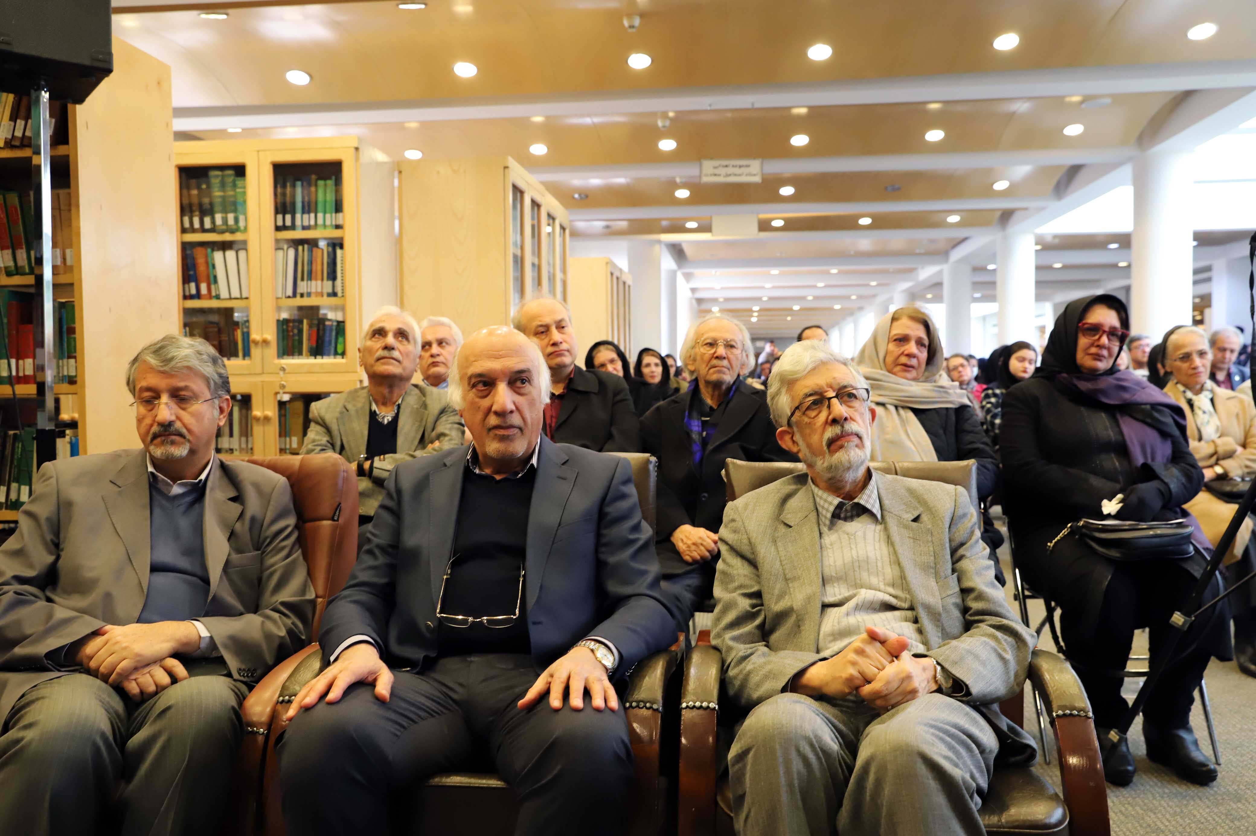 ایثار در ویرایش/ دلدار و دلباخته ویراستاری ایثار در ویرایش/ دلدار و دلباخته ویراستاری