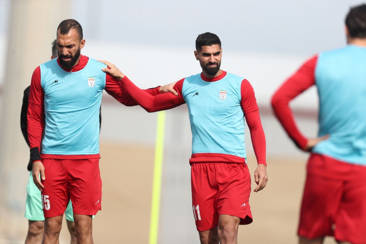 چالش کاپیتان با مربیان تیم ملی و حضور طارمی با چهره خندان/۲ بازیکن خیال قلعه نویی را راحت کردند چالش کاپیتان با مربیان تیم ملی و حضور طارمی با چهره خندان/۲ بازیکن خیال قلعه نویی را راحت کردند