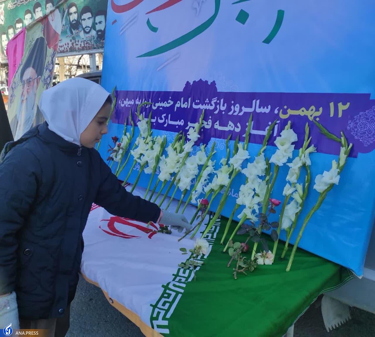 زنگ انقلاب در مدارس سما نواخته شد زنگ انقلاب در مدارس سما نواخته شد