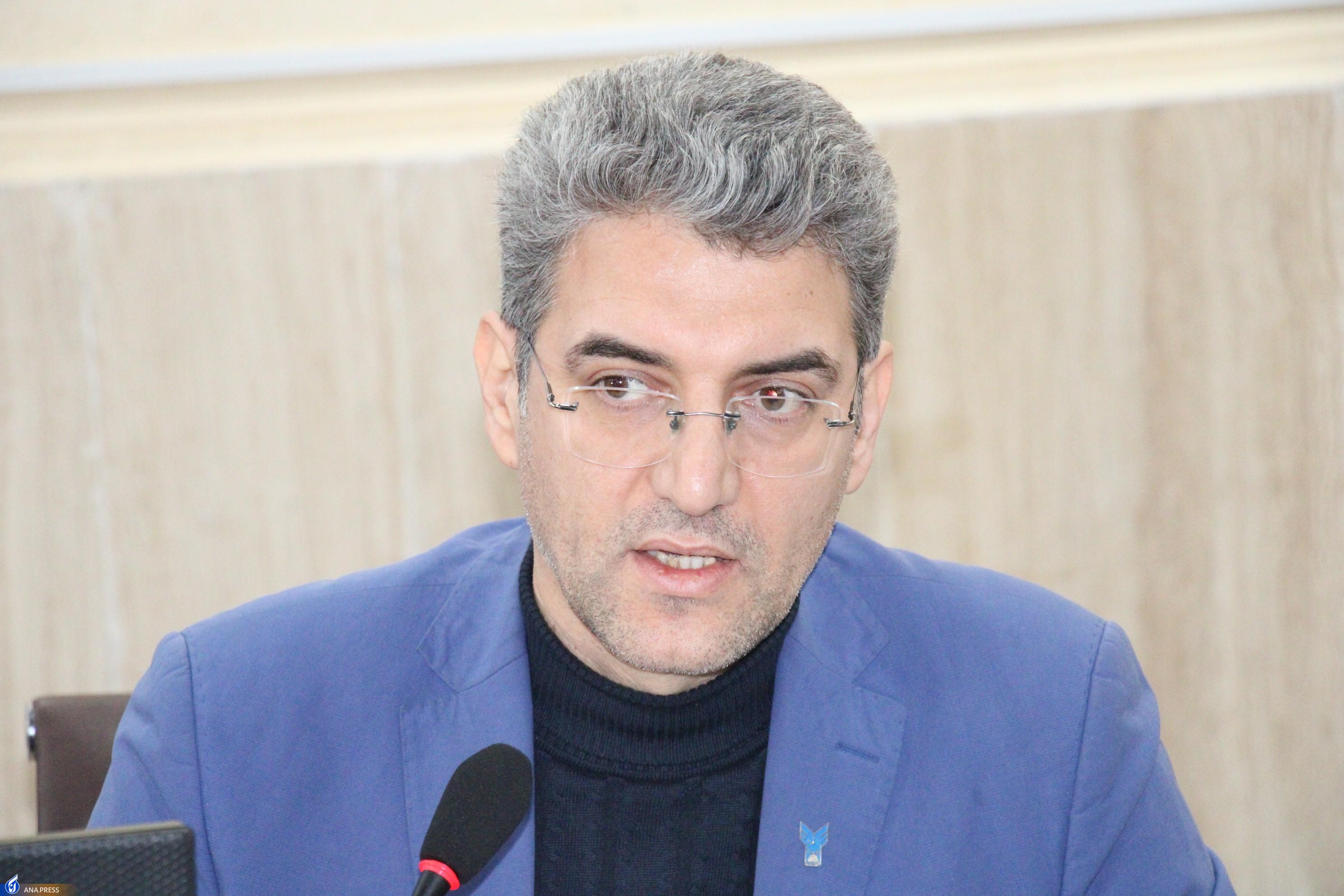 دانشگاه آزاد سریع‌تر از سایر دانشگاه‌ها به اهمیت پژوهش پی برد/ کیک اقتصادی دانشگاه‌ باید بزرگ‌تر باشد