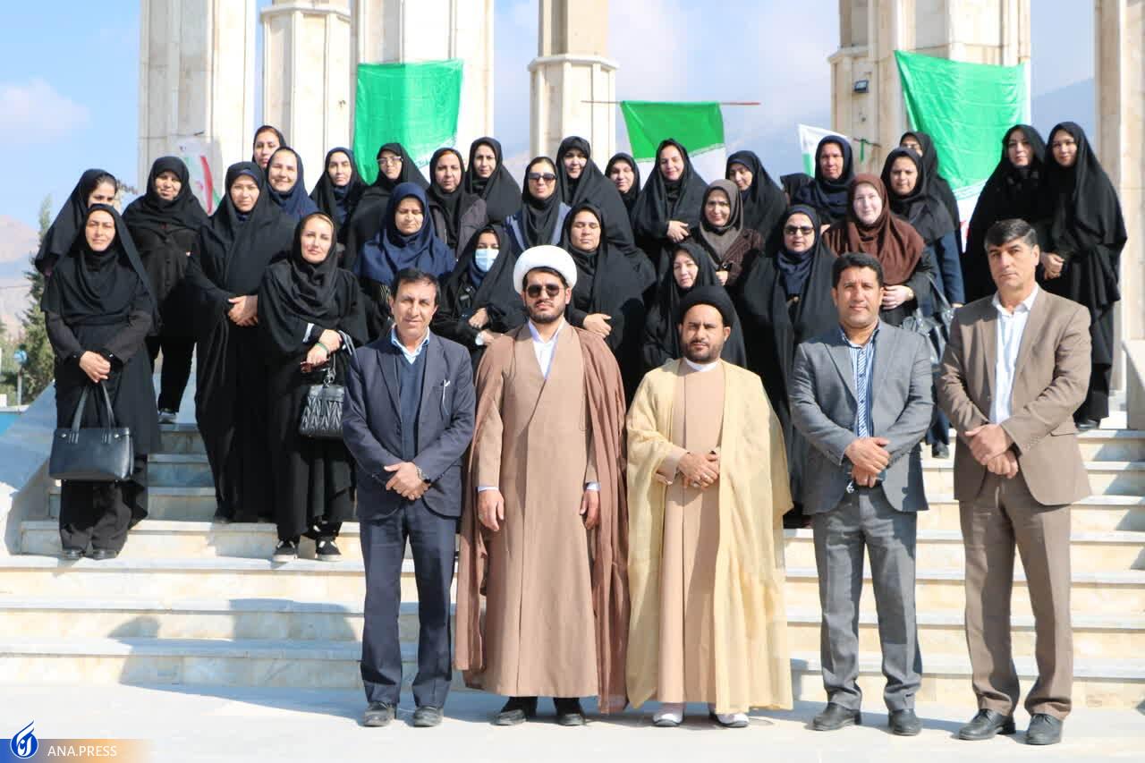 جشن دهه فجر در واحدهای دانشگاهی؛ از تنور داغ انتخابات تا برپایی بازارچه صنایع خلّاق جشن دهه فجر در واحدهای دانشگاهی؛ از تنور داغ انتخابات تا برپایی بازارچه صنایع خلّاق