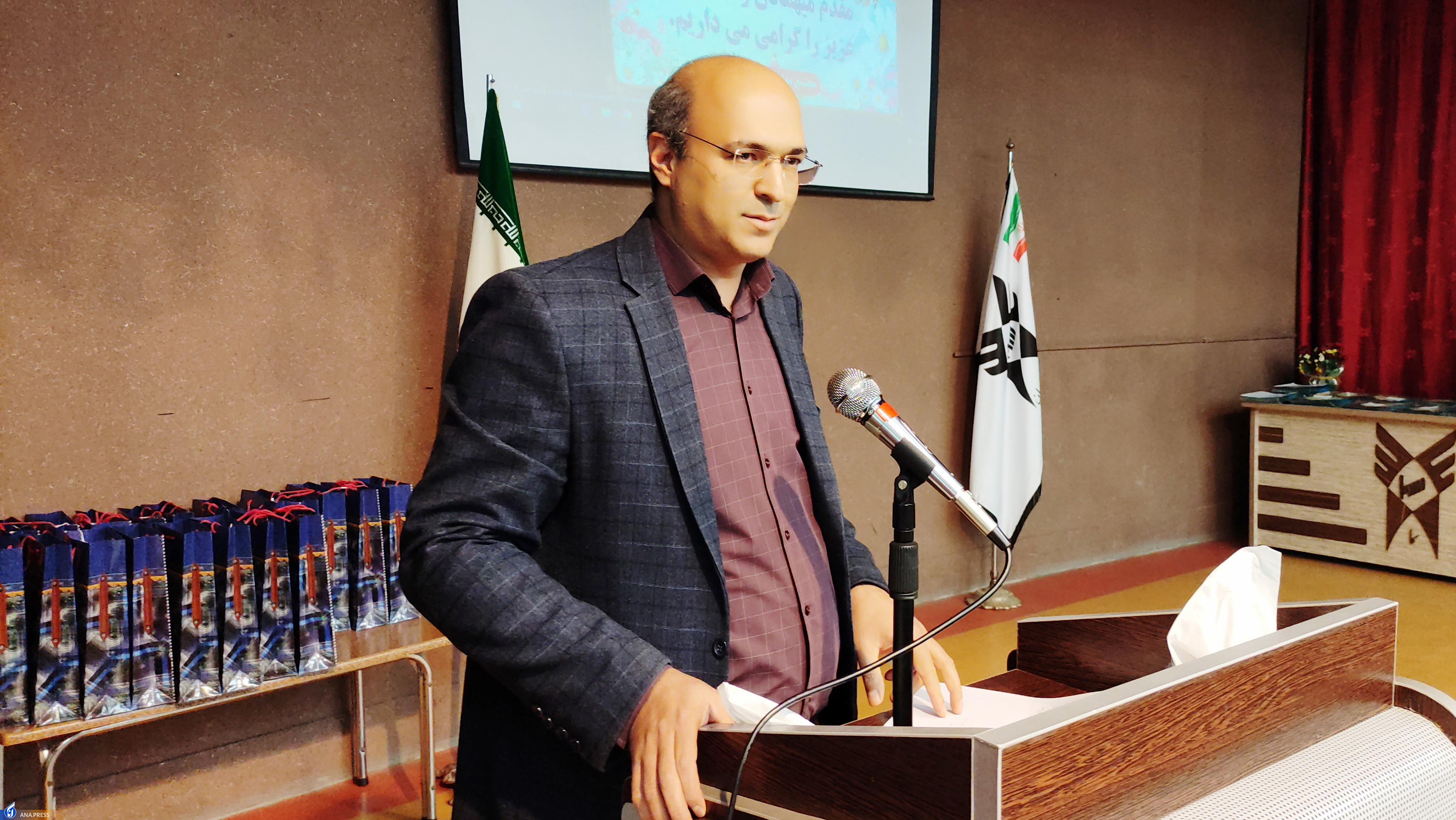 تجلیل از ۱۱۰ برگزیده پژوهشی و فرهنگی سمای نجفآباد تجلیل از ۱۱۰ برگزیده پژوهشی و فرهنگی سمای نجفآباد