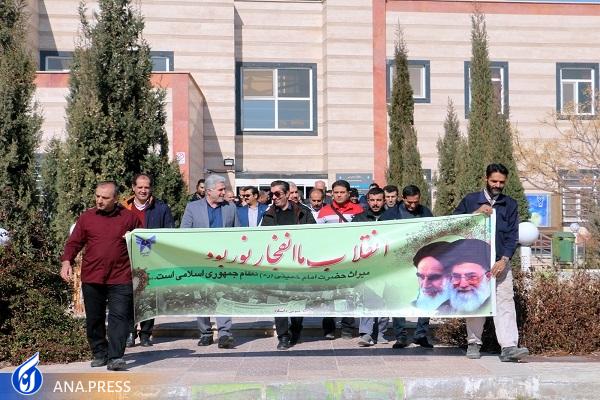 روایت دیدار دانشگاهیان با مادر شهید؛ میزبانی مردم «مایان» از میهمانان ایثارگر روایت دیدار دانشگاهیان با مادر شهید؛ میزبانی مردم «مایان» از میهمانان ایثارگر