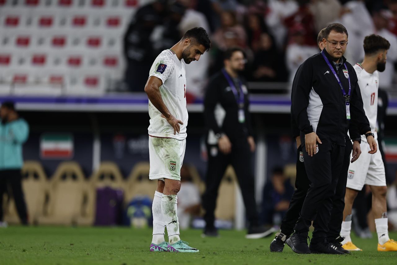 تصاویری از واکنش بازیکنان تیم ملی بعد از ناکامی در صعود به فینال جام ملتها تصاویری از واکنش بازیکنان تیم ملی بعد از ناکامی در صعود به فینال جام ملتها