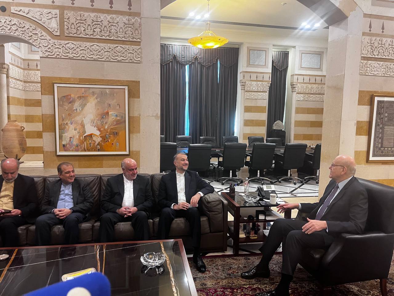 دیدار امیر عبداللهیان با سیدحسن نصرالله و نخستوزیر لبنان دیدار امیر عبداللهیان با سیدحسن نصرالله و نخستوزیر لبنان
