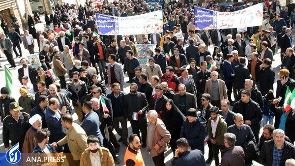عهد پایدار دانشگاهیان در بهمن تماشاییِ ۱۴۰۲/ حماسه دانشجویان دیدنی شد + فیلم و عکس