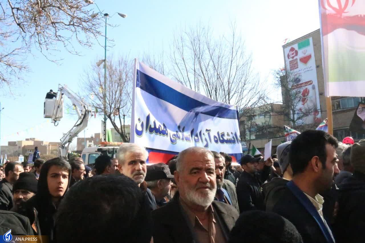 عهد پایدار دانشگاهیان در بهمن تماشاییِ ۱۴۰۲/ حماسه دانشجویان دیدنی شد + فیلم و عکس