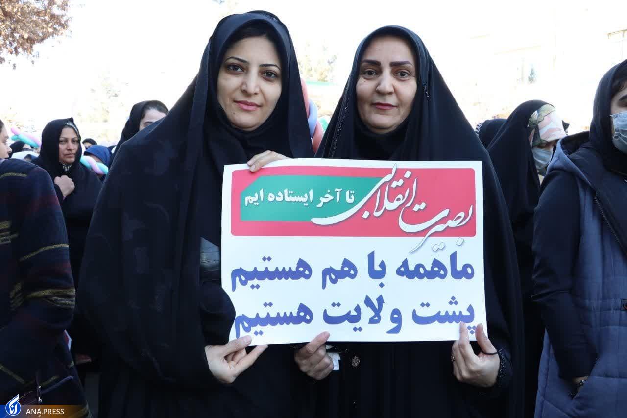 عهد پایدار دانشگاهیان در بهمن تماشاییِ ۱۴۰۲/ حماسه دانشجویان دیدنی شد + فیلم و عکس