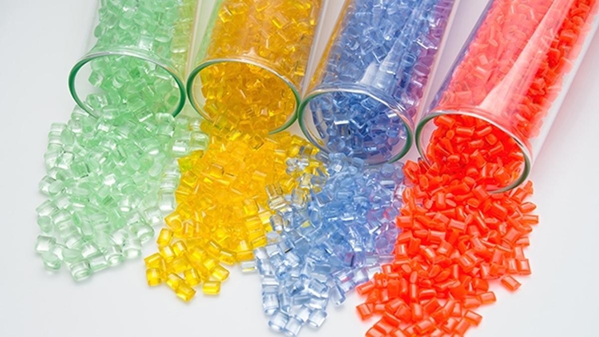 ابداع روش ژاپنی برای بازیافت پلاستیک  سم‌زدایی از مواد شیمیایی خطرناک با پلاستیک‌های روزمره