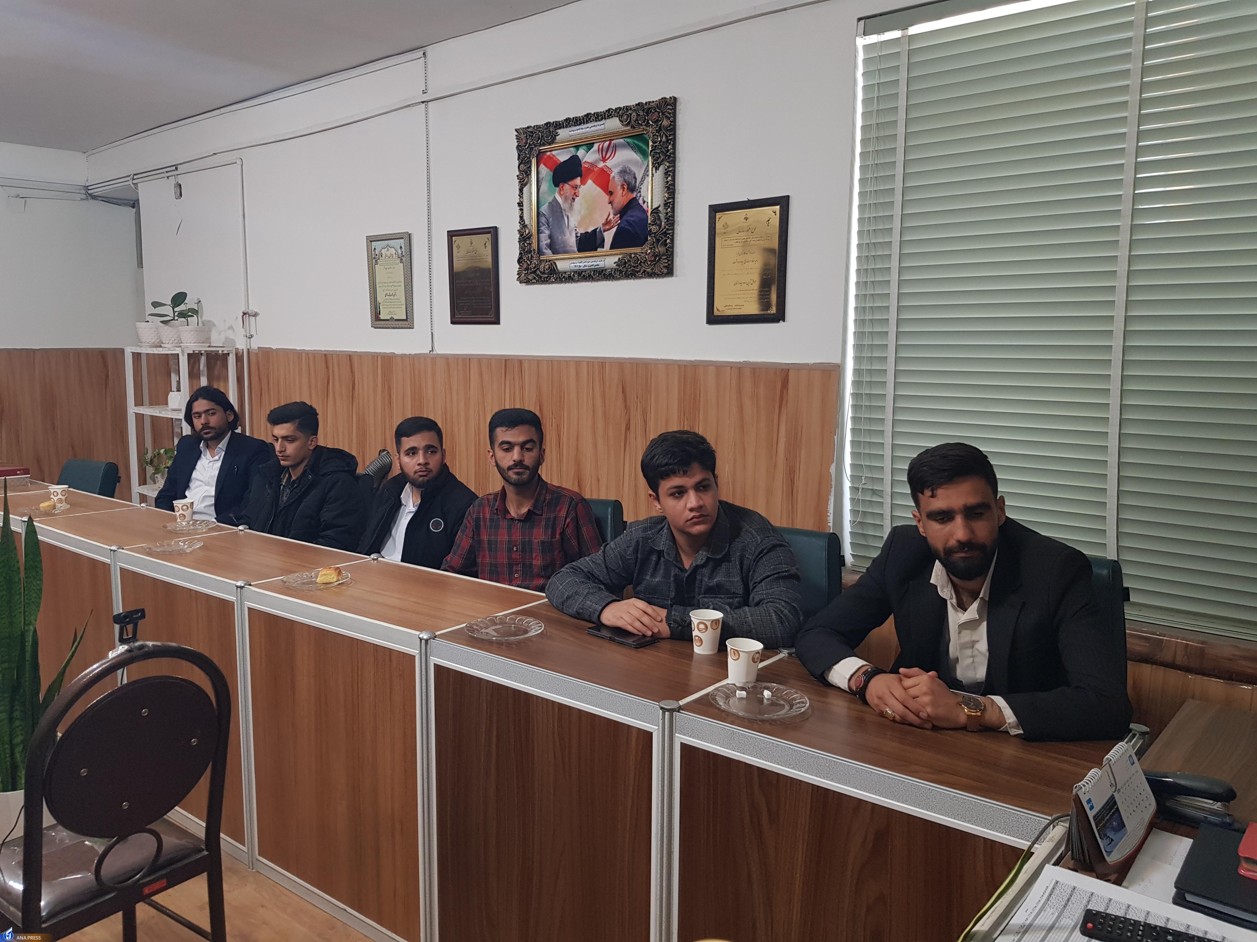 دستیابی به اهداف بلند علمی و پژوهشی با اتحاد سپاه و دانشگاه آزاد دستیابی به اهداف بلند علمی و پژوهشی با اتحاد سپاه و دانشگاه آزاد