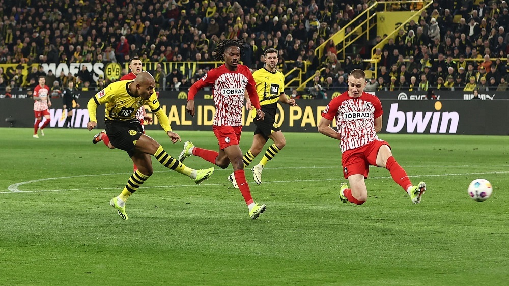 چالش بزرگان کم فروغ فصل جاری اروپا؛ چرا بایرن مونیخ، بارسلونا و منچستریونایتد کمتر از حد خود نشان می‌دهند؟