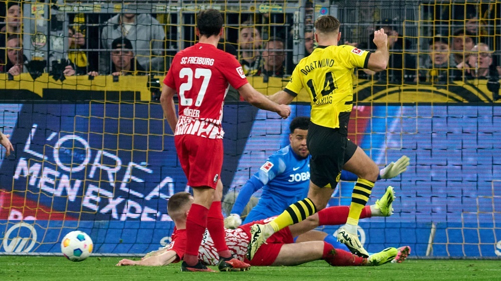 چالش بزرگان کم فروغ فصل جاری اروپا؛ چرا بایرن مونیخ، بارسلونا و منچستریونایتد کمتر از حد خود نشان میدهند؟ چالش بزرگان کم فروغ فصل جاری اروپا؛ چرا بایرن مونیخ، بارسلونا و منچستریونایتد کمتر از حد خود نشان میدهند؟