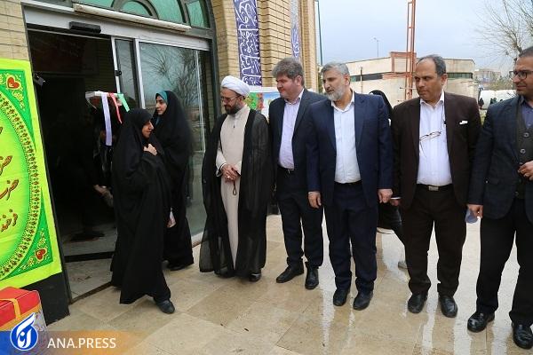 رهبری مقابل تهاجم فرهنگی دشمن در دهه 70 ماهپارهها را رو کردند رهبری مقابل تهاجم فرهنگی دشمن در دهه 70 ماهپارهها را رو کردند