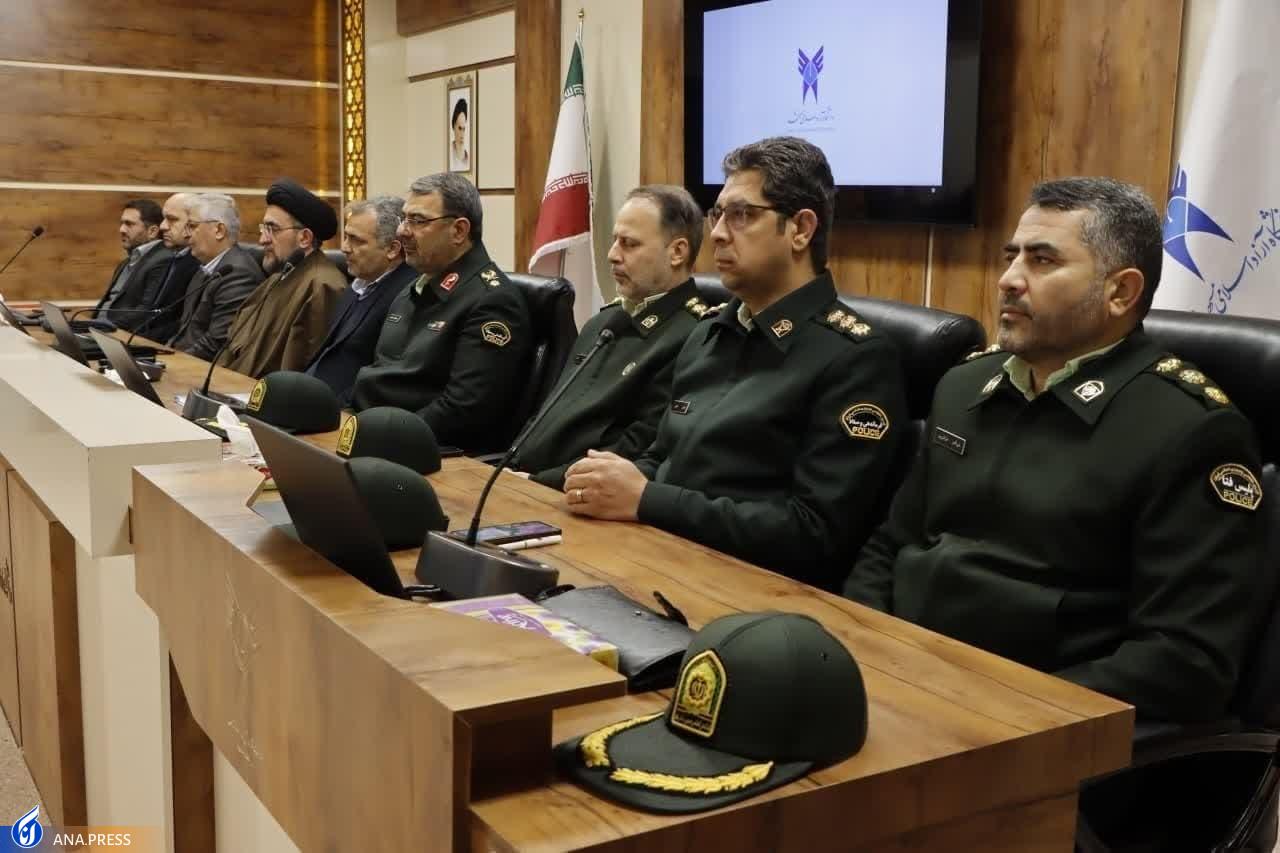 دشمن در صحنه داخلی یارانش را از دست داده است/ حفاظت از صندوقهای رأی با بسیج ۱۷ هزار نیرو دشمن در صحنه داخلی یارانش را از دست داده است/ حفاظت از صندوقهای رأی با بسیج ۱۷ هزار نیرو