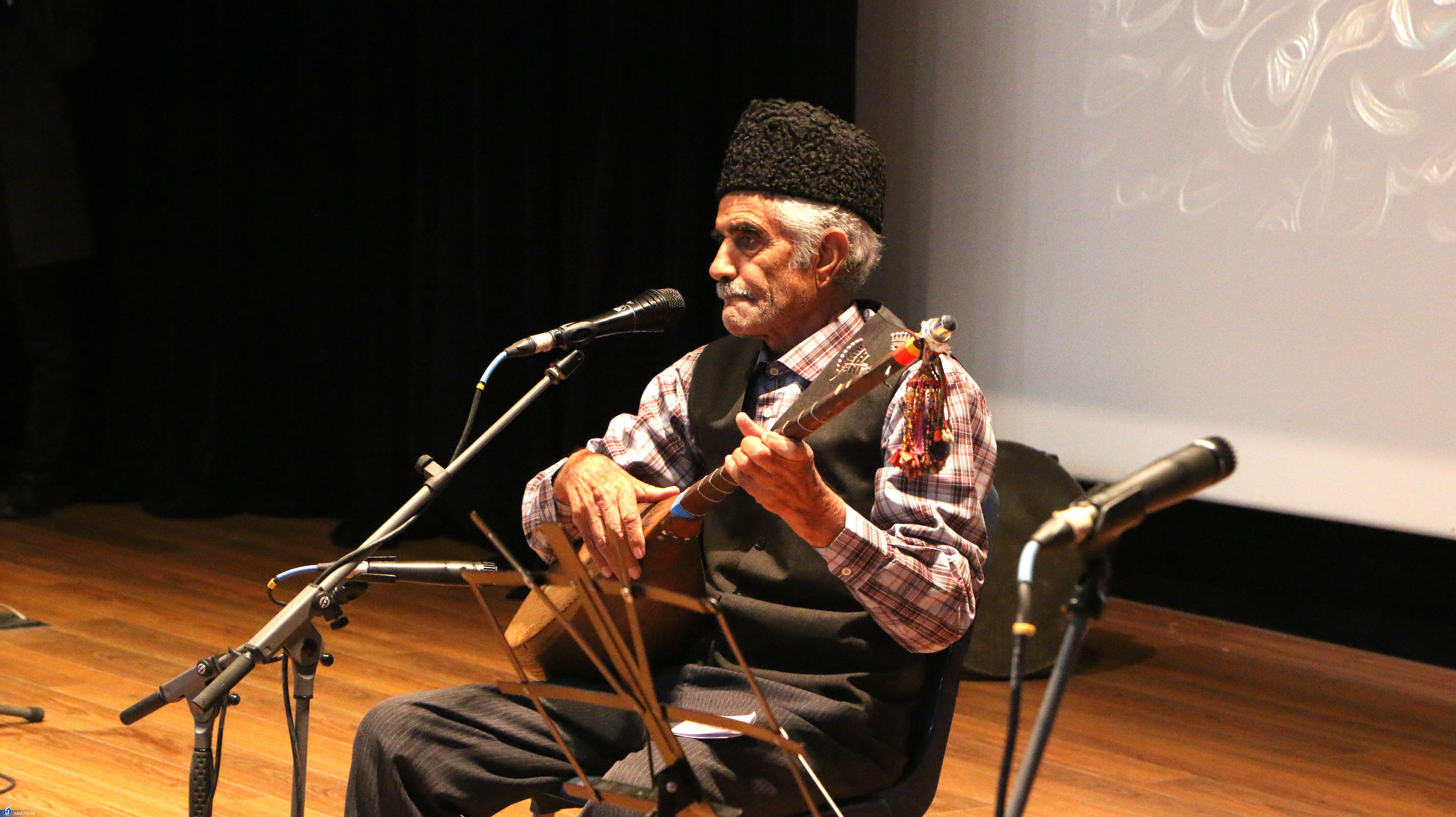 نواها و موسیقیهای مقامی برگرفته از موسیقیهای قرآنی است نواها و موسیقیهای مقامی برگرفته از موسیقیهای قرآنی است