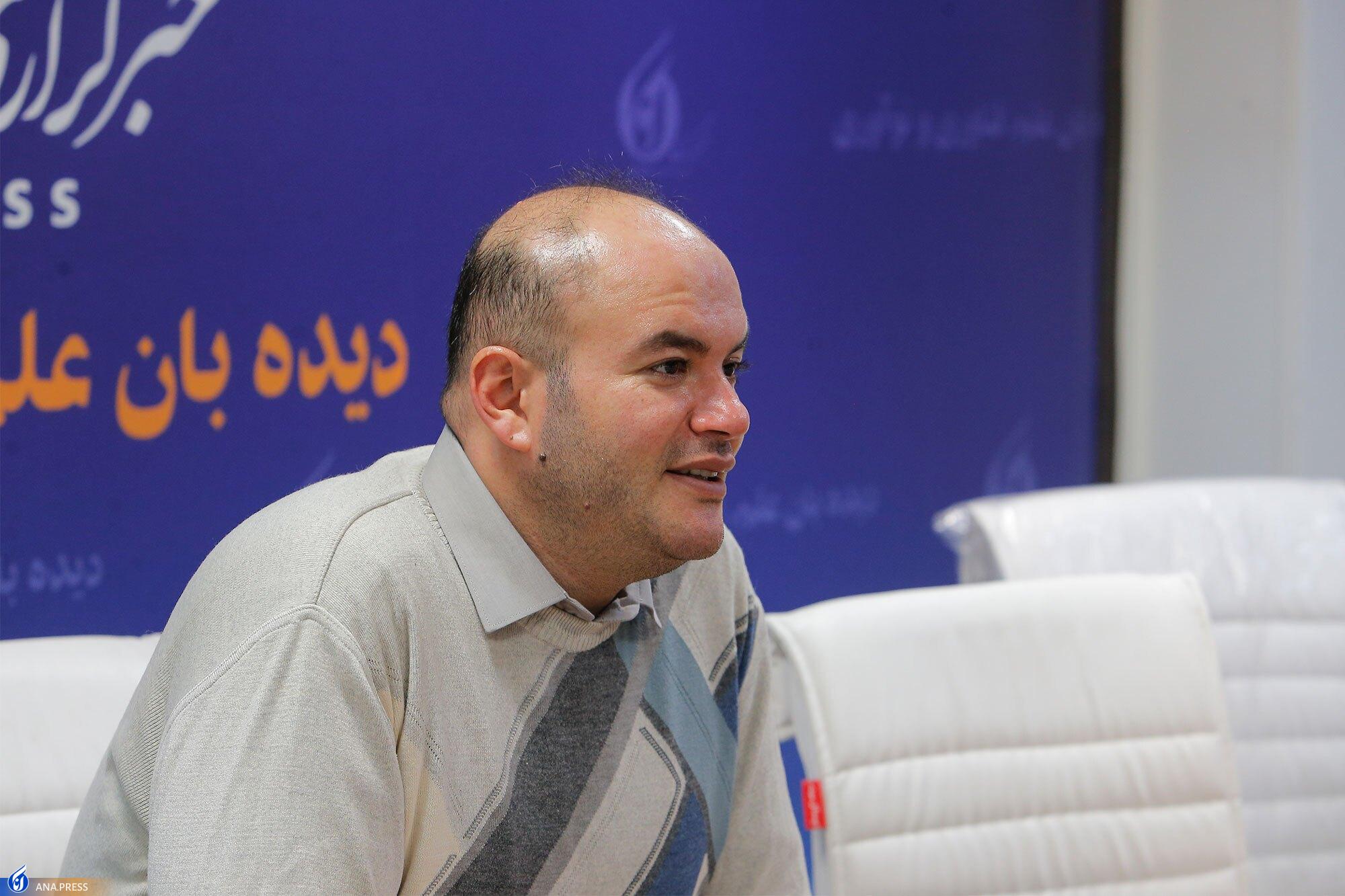 یک مخترع از آب، کره گرفت؛ تولید «اسانس» با رطوبت ضایعات میوهجات یک مخترع از آب، کره گرفت؛ تولید «اسانس» با رطوبت ضایعات میوهجات