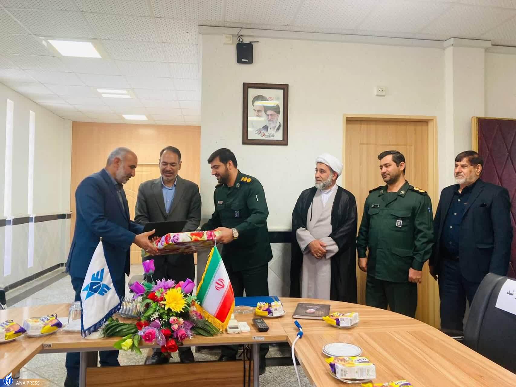 «جهاد تبیین» راه برونرفت جامعه از هجمهها و گرههای ذهنی در فضای مجازی «جهاد تبیین» راه برونرفت جامعه از هجمهها و گرههای ذهنی در فضای مجازی