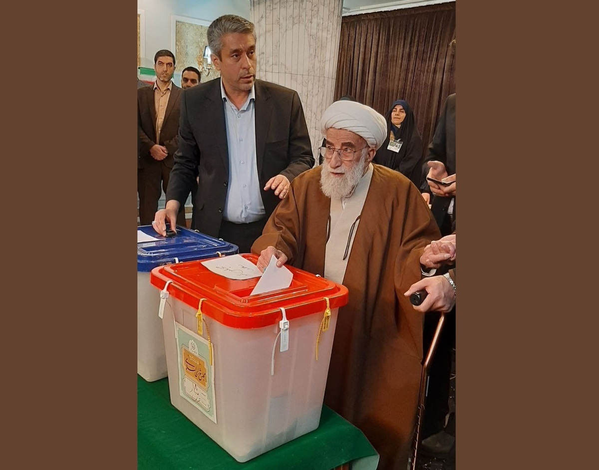 انتخاباتی به وسعت ایران برای داشتن ایران قوی و امید به آینده انتخاباتی به وسعت ایران برای داشتن ایران قوی و امید به آینده